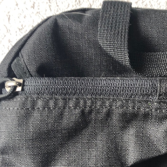 COPY - NWT Eddie Bauer Waist Pack - Picture 5 of 7